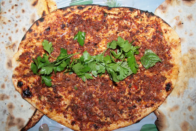 Lehmecun (Kıymalı)