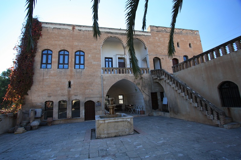 Sakıbın Köşkü